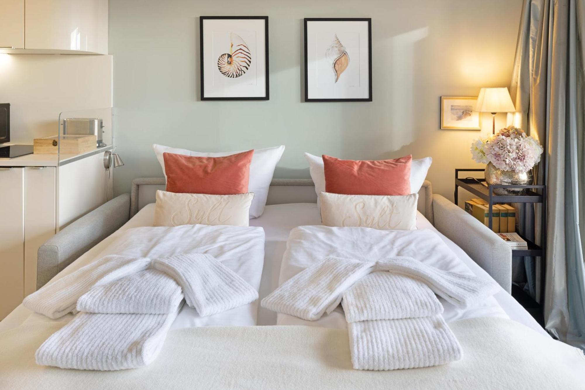Lister Fenne Apartment